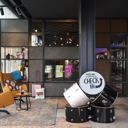Hotel Moxy Birmingham Nec Bickenhill Exterior foto